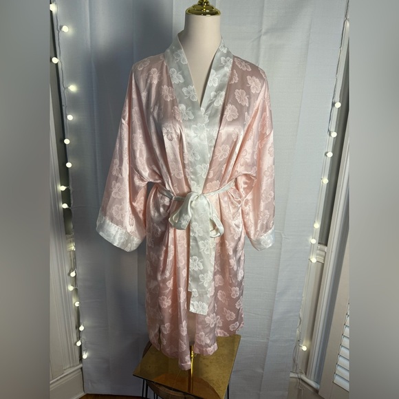 Vintage Victoria’s Secret Pink Floral Satin Jacquard Kimono Robe Lingerie - Picture 2 of 10